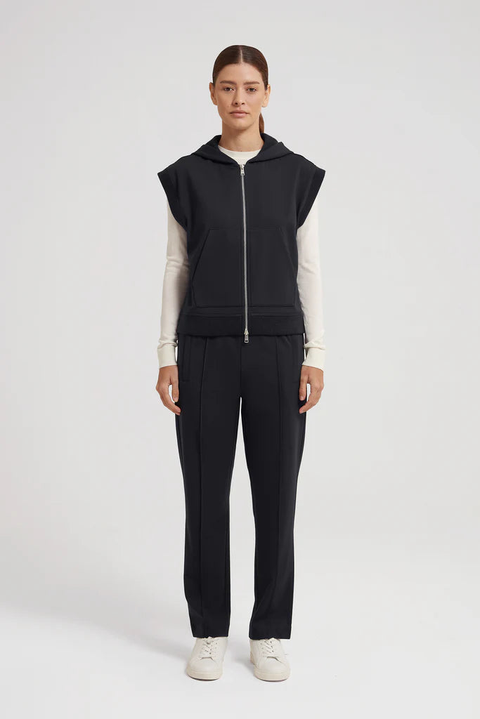 KAYLA SLEEVELESS HOODIE