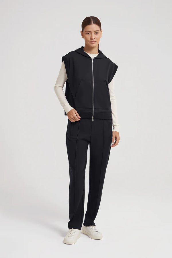 KAYLA SLEEVELESS HOODIE